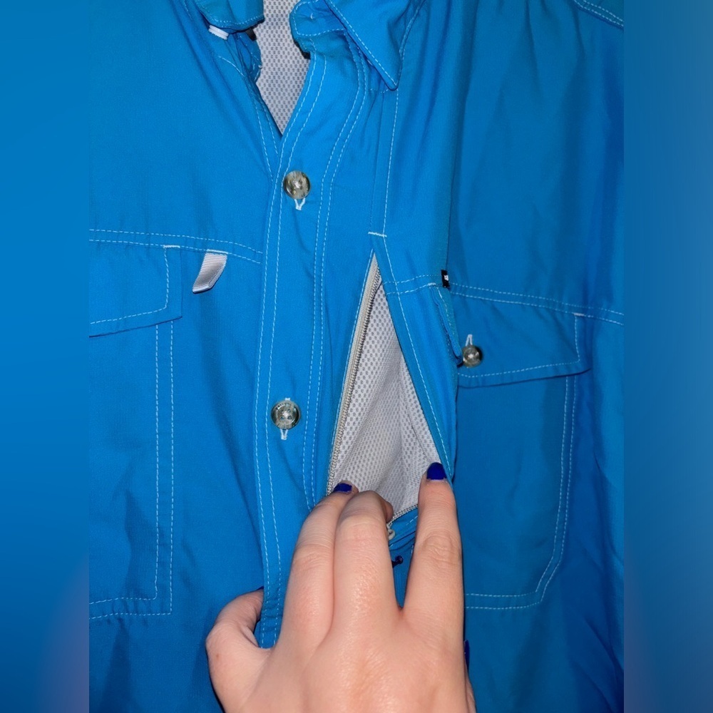 Patagonia button down!! - Picture 7 of 7